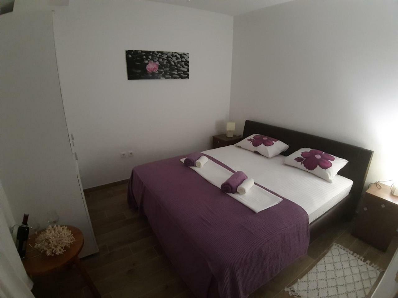 Lanelu Apartman Rogoznica  Exterior photo