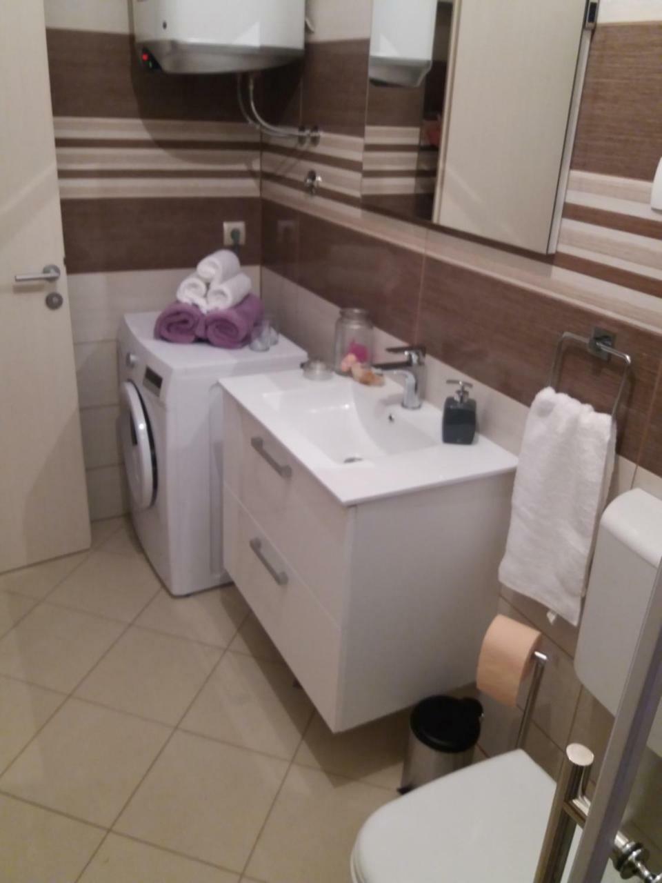 Lanelu Apartman Rogoznica  Exterior photo