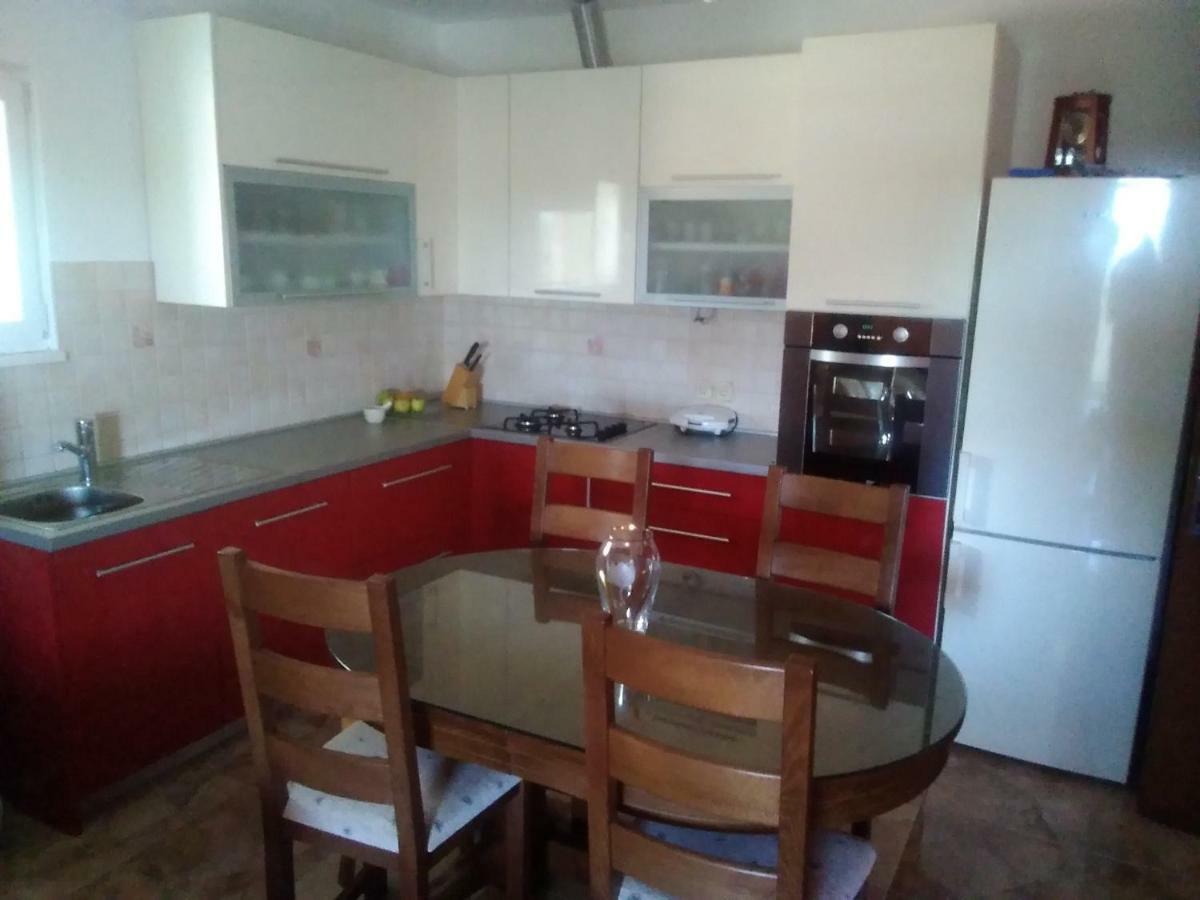 Lanelu Apartman Rogoznica  Exterior photo